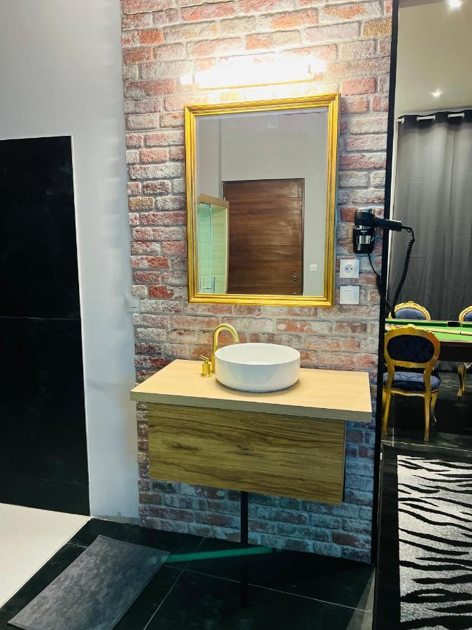 Capsule Street Art - Sauna- Jacuzzi - Playstation 5 - Billard - Netflix - Home Cinema - Terrasse Дуе Екстериор снимка